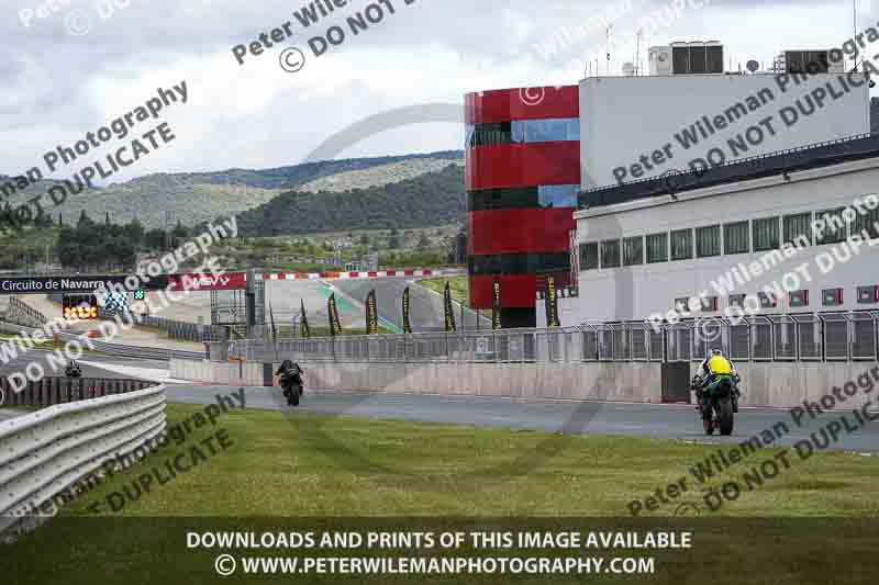 cadwell no limits trackday;cadwell park;cadwell park photographs;cadwell trackday photographs;enduro digital images;event digital images;eventdigitalimages;navarra;no limits trackdays;peter wileman photography;racing digital images;trackday digital images;trackday photos